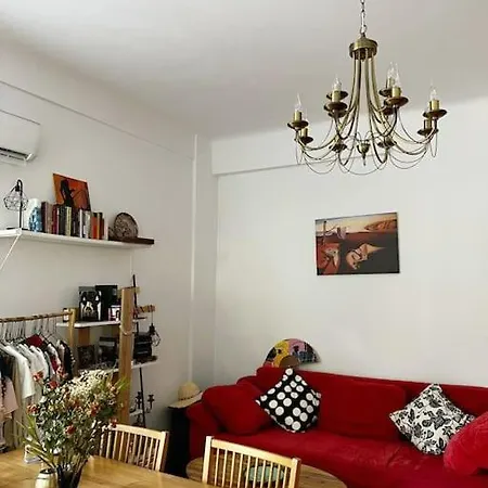 In Sector 1 Apartment